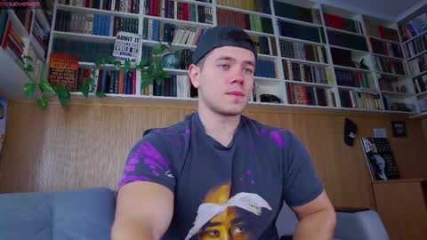 Snapshot of arilass chatting on 27, 9, 2025 A n g e l  f r o m  H e l l online show from 27, 9, 2025