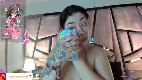 Snapshot of arisantana chatting on 5, 2, 2025 Aria online show from 5, 2, 2025