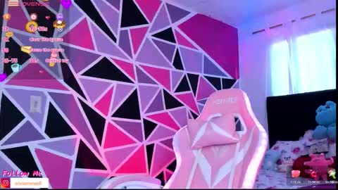 Snapshot of arisantana chatting on 7, 11, 2025 Aria online show from 7, 11, 2025