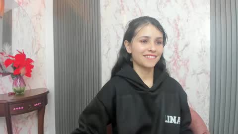 Snapshot of arisha_lee2 chatting on 7, 1, 2025 arisha_lee2 online show from 7, 1, 2025