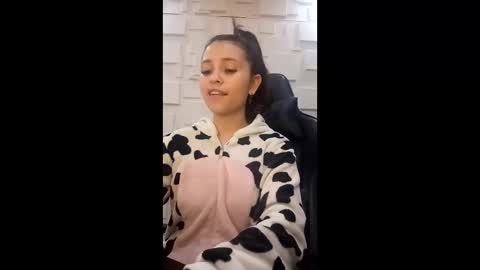 Snapshot of arisha_lee2 chatting on 14, 1, 2026 arisha_lee2 online show from 14, 1, 2026