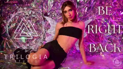 Snapshot of arivega chatting on 24, 12, 2024 Nice to meet you thumb up me please its important I LOOK MY BIO DOWN online show from 24, 12, 2024