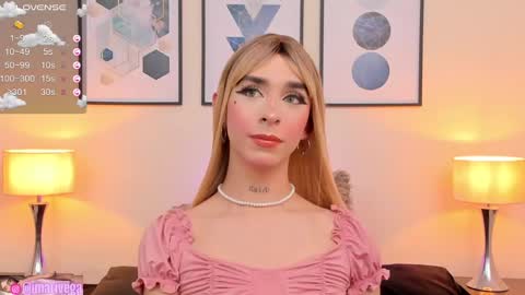 Snapshot of arivega chatting on 10, 1, 2025 Nice to meet you thumb up me please its important I LOOK MY BIO DOWN online show from 10, 1, 2025