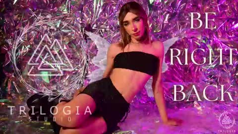 Snapshot of arivega chatting on 21, 1, 2025 Nice to meet you thumb up me please its important I LOOK MY BIO DOWN online show from 21, 1, 2025