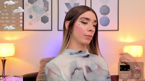 Snapshot of arivega chatting on 21, 1, 2025 Nice to meet you thumb up me please its important I LOOK MY BIO DOWN online show from 21, 1, 2025