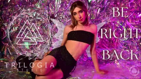 Snapshot of arivega chatting on 30, 1, 2025 Nice to meet you thumb up me please its important I LOOK MY BIO DOWN online show from 30, 1, 2025