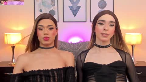 Snapshot of arivega chatting on 1, 2, 2025 Nice to meet you thumb up me please its important I LOOK MY BIO DOWN online show from 1, 2, 2025