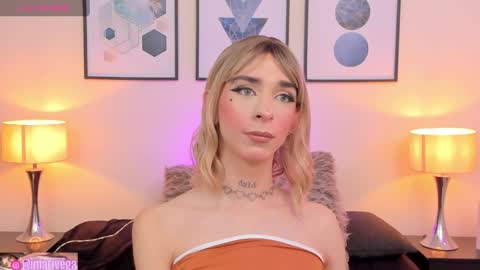 Snapshot of arivega chatting on 23, 2, 2025 Nice to meet you thumb up me please its important I LOOK MY BIO DOWN online show from 23, 2, 2025