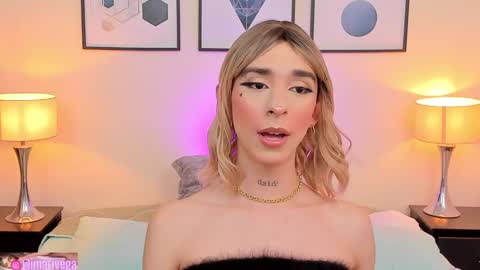 Snapshot of arivega chatting on 27, 2, 2025 Nice to meet you thumb up me please its important I LOOK MY BIO DOWN online show from 27, 2, 2025