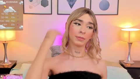 Snapshot of arivega chatting on 27, 2, 2025 Nice to meet you thumb up me please its important I LOOK MY BIO DOWN online show from 27, 2, 2025