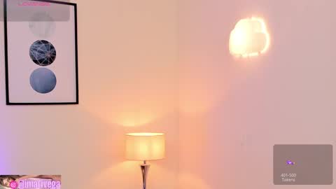 Snapshot of arivega chatting on 29, 9, 2025 Nice to meet you thumb up me please its important I LOOK MY BIO DOWN online show from 29, 9, 2025