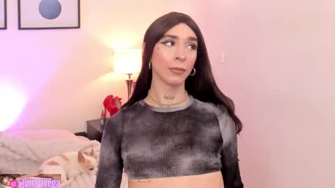 Snapshot of arivega chatting on 24, 11, 2025 Nice to meet you thumb up me please its important I LOOK MY BIO DOWN online show from 24, 11, 2025