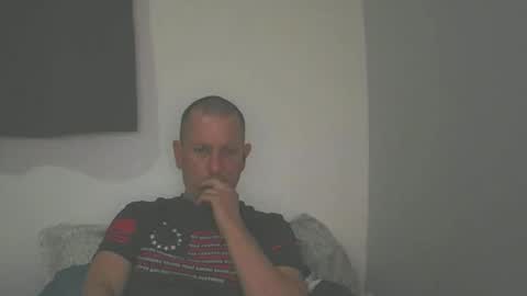 Snapshot of arizona222222 chatting on 25, 4, 2026 luv2benawty online show from 25, 4, 2026
