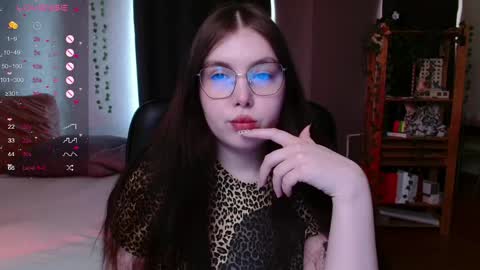 Astrid online show from 4, 6, 2026
