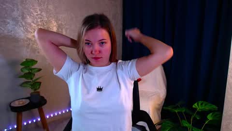 Arlana online show from 10, 11, 2025