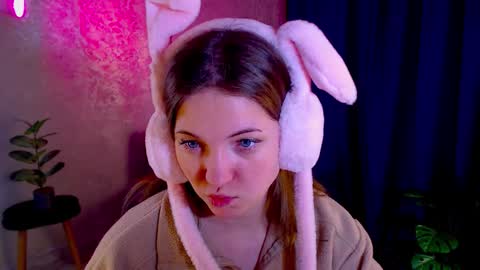 Arlana online show from 1, 12, 2025