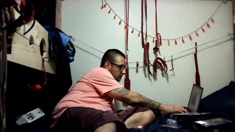 Snapshot of armstrong1718 chatting on 20, 11, 2025 armstrong1718 online show from 20, 11, 2025