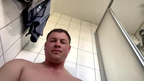 Snapshot of armyskater32 chatting on 3, 3, 2025 armyskater32 online show from 3, 3, 2025