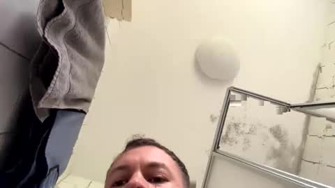 Snapshot of armyskater32 chatting on 21, 11, 2025 armyskater32 online show from 21, 11, 2025