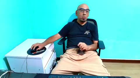 arnelux72 online show from 30, 6, 2026