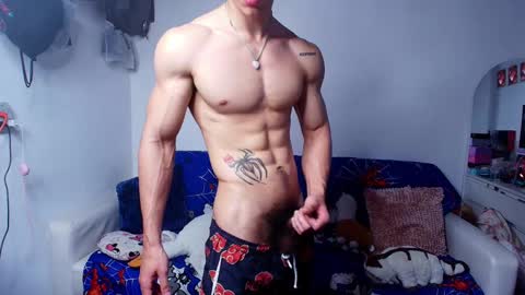 arnold black online show from 3, 2, 2025