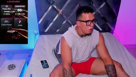 arnold sexy hot98 online show from 15, 9, 2025