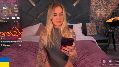 Snapshot of arolinanight chatting on 28, 10, 2025 AROLINA online show from 28, 10, 2025