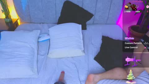 Snapshot of aron__cooper chatting on 23, 12, 2024 aron__cooper online show from 23, 12, 2024