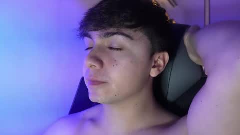 Snapshot of aron__cooper chatting on 10, 10, 2025 aron__cooper online show from 10, 10, 2025