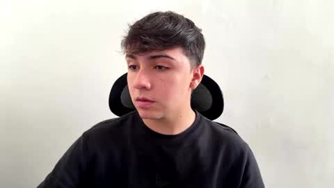 Snapshot of aron__cooper chatting on 15, 11, 2025 aron__cooper online show from 15, 11, 2025