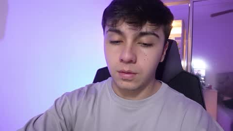 Snapshot of aron__cooper chatting on 20, 11, 2025 aron__cooper online show from 20, 11, 2025