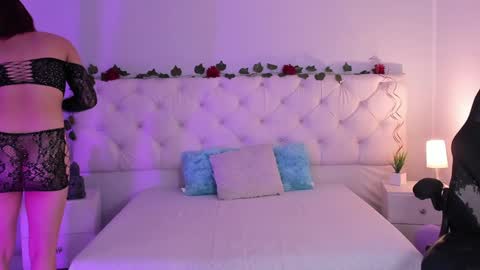 Aron cruz  online show from 16, 1, 2025