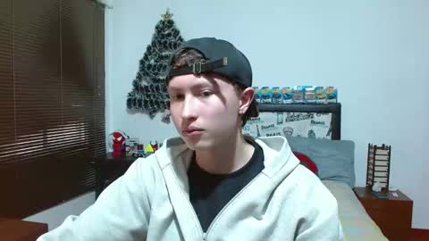 Snapshot of aron_miller18 chatting on 9, 12, 2024 Aaron online show from 9, 12, 2024