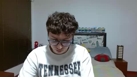 Snapshot of aron_miller18 chatting on 24, 1, 2025 Aaron online show from 24, 1, 2025