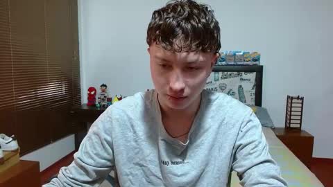 Snapshot of aron_miller18 chatting on 3, 2, 2025 Aaron online show from 3, 2, 2025