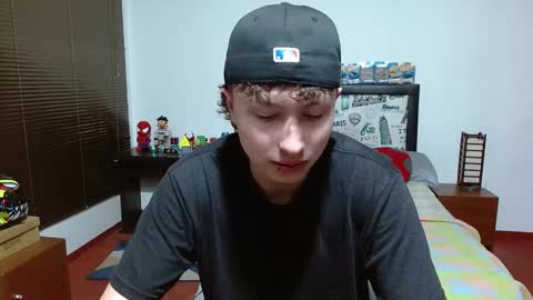 Snapshot of aron_miller18 chatting on 12, 2, 2025 Aaron online show from 12, 2, 2025