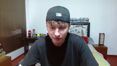 Snapshot of aron_miller18 chatting on 12, 2, 2025 Aaron online show from 12, 2, 2025