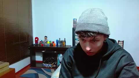 Snapshot of aron_miller18 chatting on 8, 3, 2025 Aaron online show from 8, 3, 2025