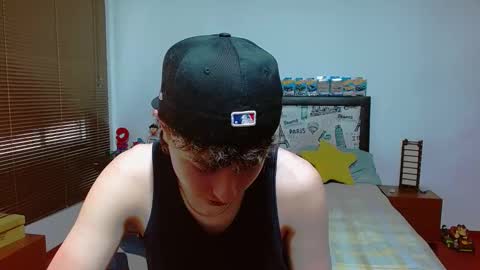 Snapshot of aron_miller18 chatting on 8, 3, 2025 Aaron online show from 8, 3, 2025