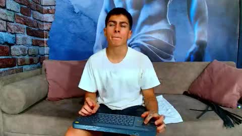 aron_pulse online show from 7, 3, 2026