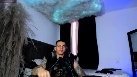 Snapshot of arondark chatting on 30, 4, 2026 DarkMaster online show from 30, 4, 2026