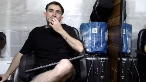 Aron G Franco online show from 4, 11, 2025