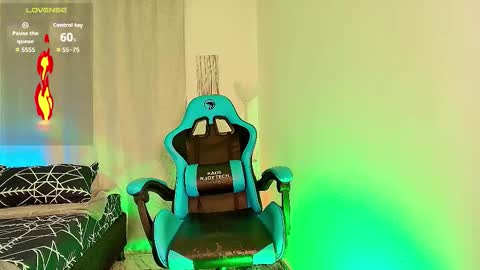 noah and ivy online show from 17, 9, 2025