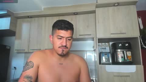 Snapshot of aronwilliams69 chatting on 19, 2, 2025 ARON Independent model online show from 19, 2, 2025