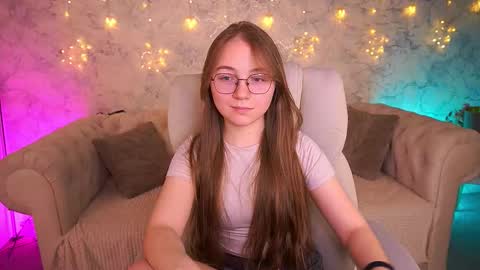 arrinawair online show from 9, 3, 2026