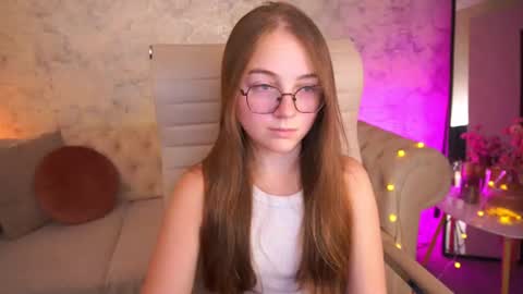 arrinawair online show from 13, 7, 2026