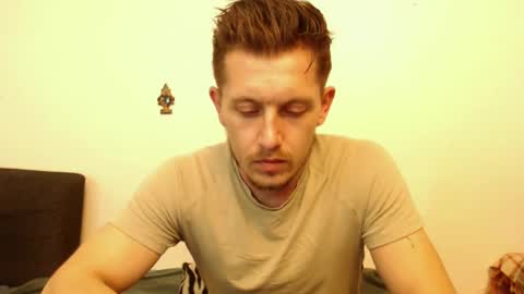 arromwilliam90 online show from 26, 1, 2025