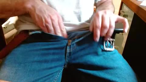 Snapshot of arrrr3 chatting on 28, 9, 2025 arrrr3 online show from 28, 9, 2025