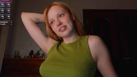 Snapshot of artemisa_meows chatting on 19, 9, 2025 SEE U THURSDAY  online show from 19, 9, 2025