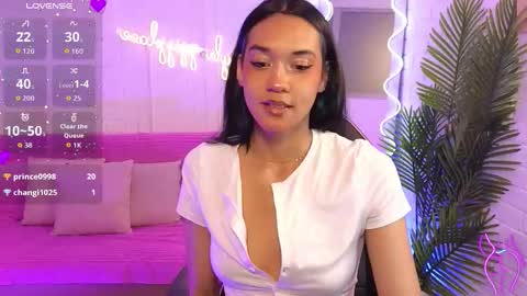 Snapshot of artemiss_tay chatting on 14, 10, 2025 artemiss_tay online show from 14, 10, 2025